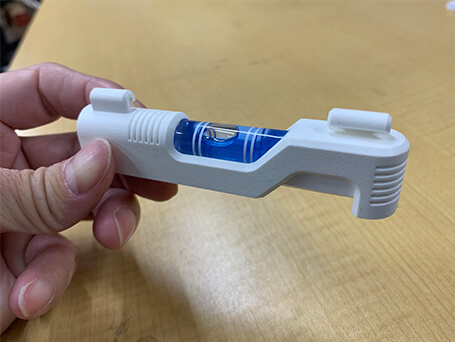 市販の水平器の写真